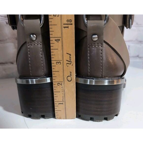 Vince Camuto Kerivini Leather Moto Boot Taupe Brown Woman's 8 EUC $149 Retail - Picture 4 of 15